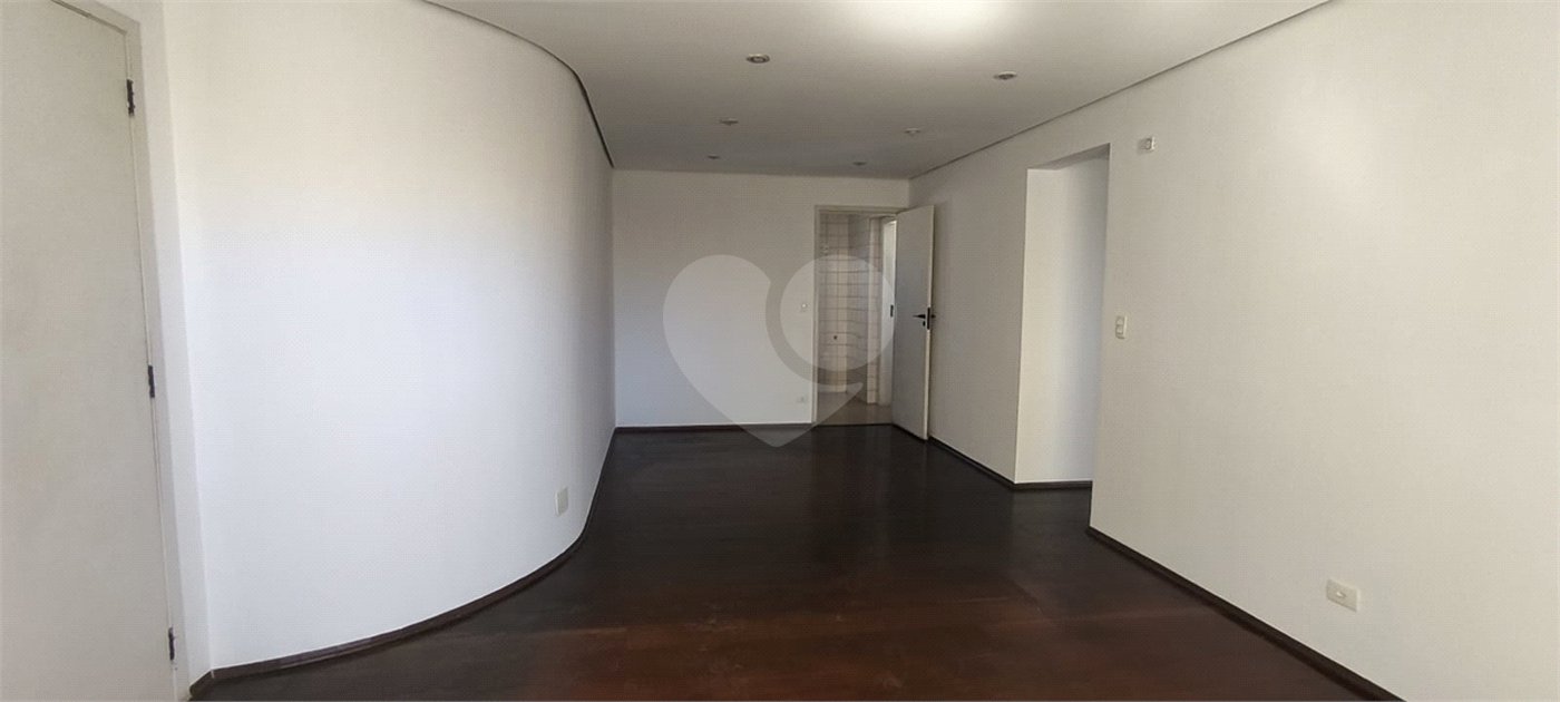 Apartamento à venda com 3 quartos, sendo 1 suíte, em Pinheiros, São Paulo, SP