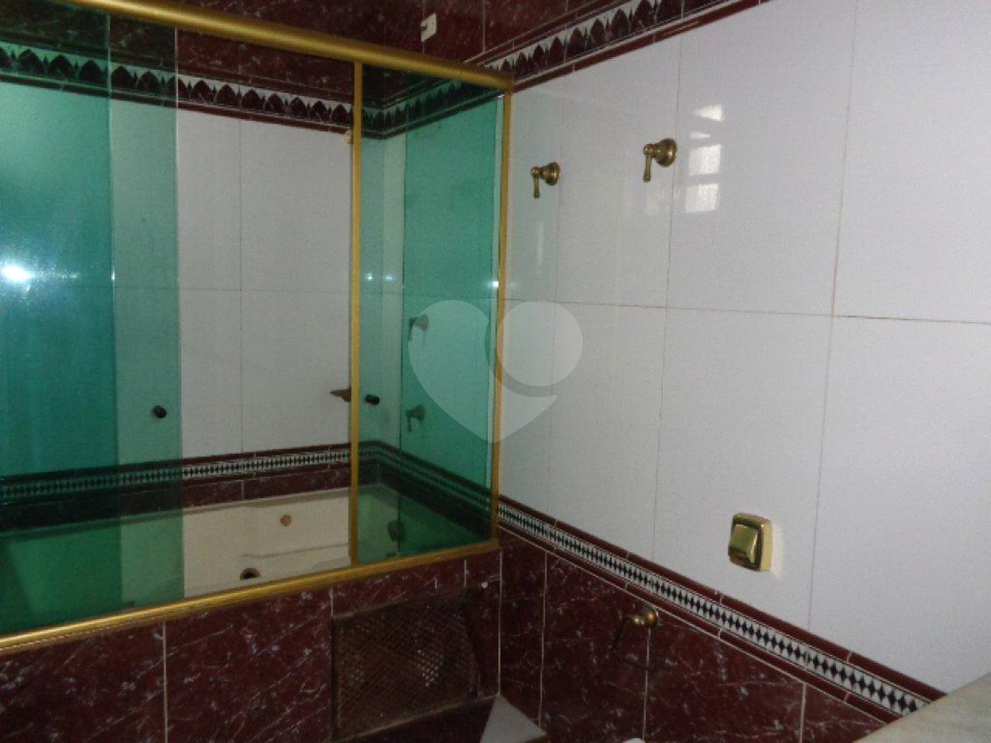 Casa à venda com 3 suítes no condomínio Dracena, São Paulo - SP