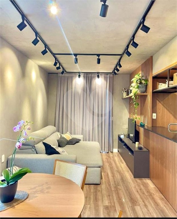 Apartamento à venda com 3 quartos, sendo 1 suíte, em Vila Guilherme, São Paulo, SP
