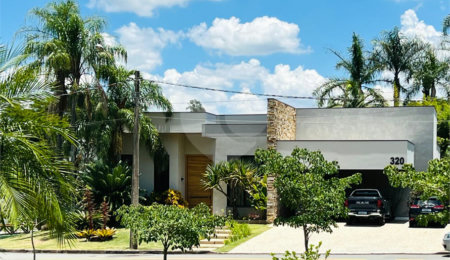 Casa à venda com 3 suítes no condomínio Vinhas da Vista Alegre - Lado Sede, Vinhedo - SP