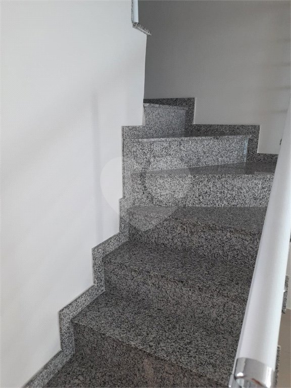 Sobrado à venda com 2 suítes em Jardim Nely, Indaiatuba, SP