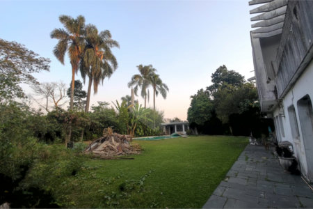 Casa Térrea à venda com 5 quartos, sendo 2 suítes, em Chácara Monte Alegre, São Paulo, SP