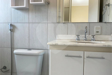 Casa para alugar com 3 quartos, sendo 1 suíte, no condomínio Reserva da Mata, Vinhedo - SP