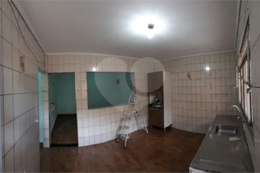 Sobrado à venda com 6 quartos em Jardim Quarto Centenário, Mauá, SP