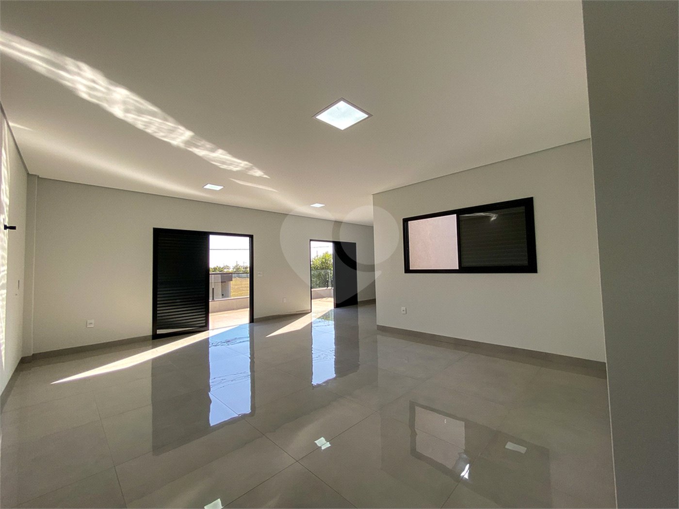 Casa à venda com 5 suítes no condomínio Nova Jerusalém - Jardinópolis, Jardinópolis - SP