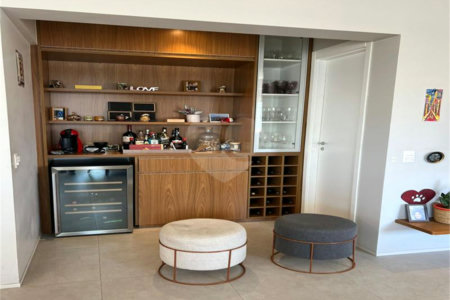 Apartamento à venda com 3 suítes em Jardim Caboré, São Paulo, SP