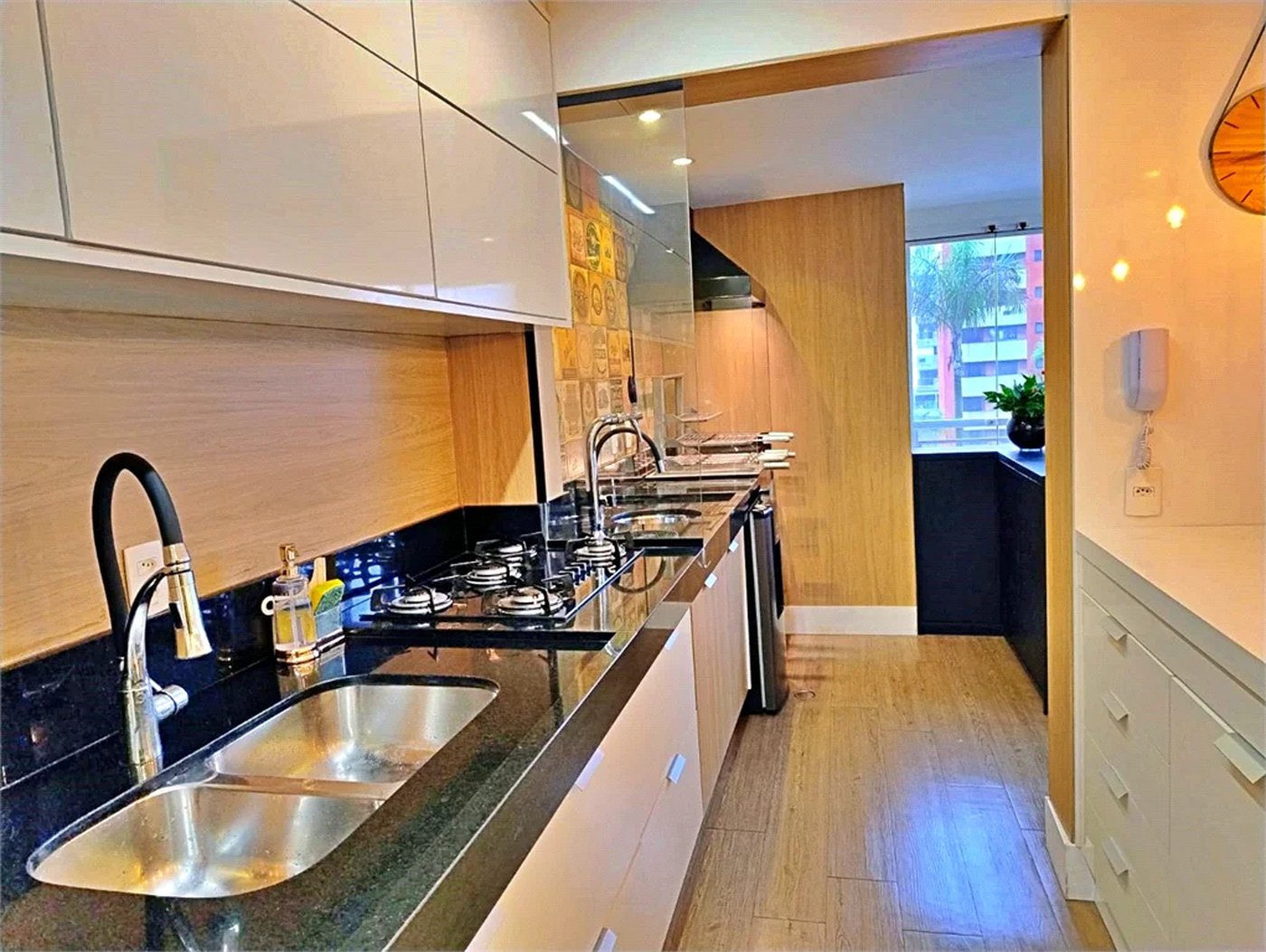 Apartamento à venda com 3 quartos, sendo 2 suítes, em Vila Andrade, São Paulo, SP