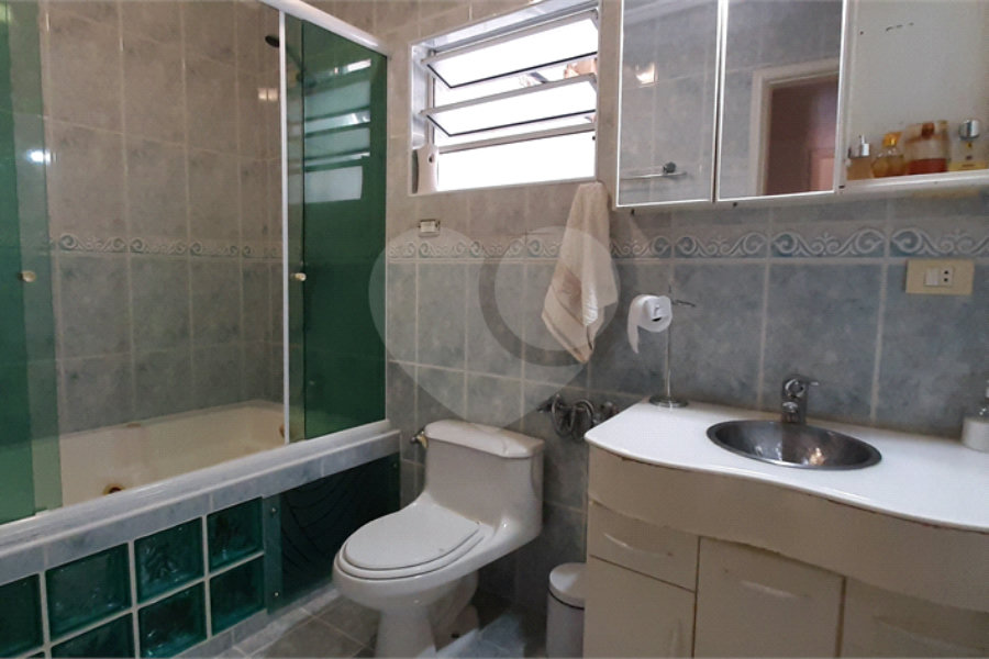 Sobrado à venda com 4 quartos, sendo 2 suítes, em Tremembé, São Paulo, SP