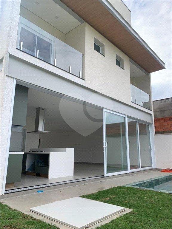 Casa à venda com 3 suítes no condomínio Residencial London Park, Indaiatuba - SP