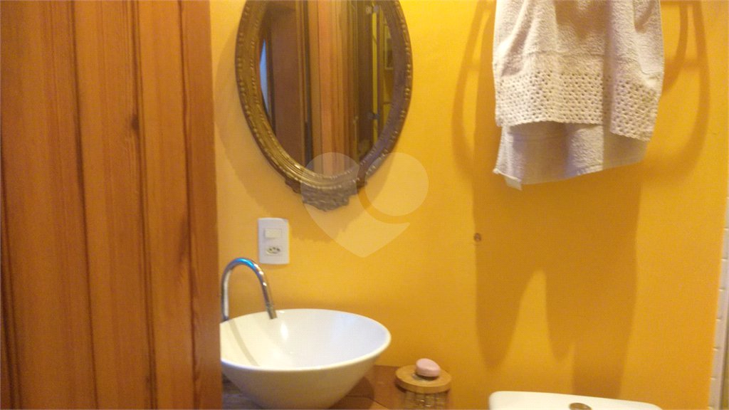Casa à venda com 3 quartos, sendo 2 suítes, em Vila Mariana, São Paulo, SP