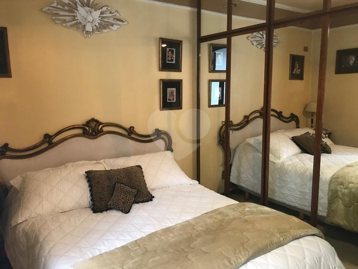 Casa à venda com 5 quartos, sendo 2 suítes,  em Jardim Everest, São Paulo, SP