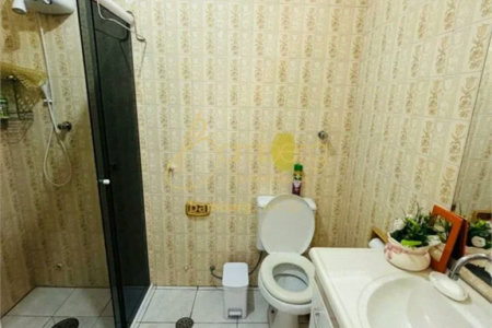 Sobrado à venda com 3 quartos, sendo 1 suíte, em Jardim Jussara, São Paulo, SP