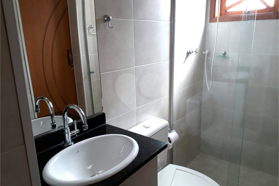 Sobrado à venda com 3 quartos, sendo 2 suítes,  em Santana, São Paulo, SP
