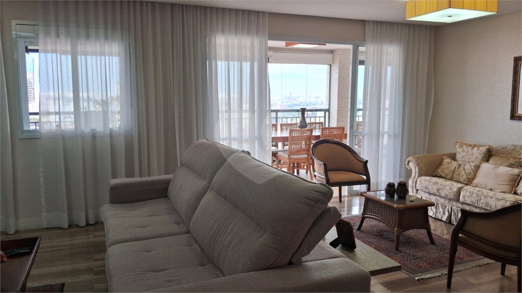 Apartamento à venda com 3 suítes em Santana, São Paulo, SP