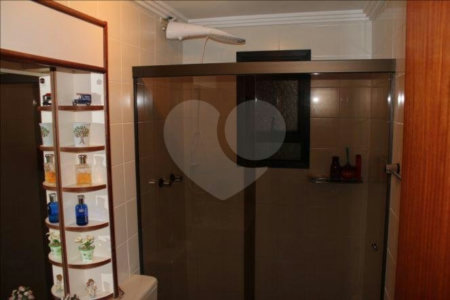 Apartamento à venda com 3 quartos, sendo 1 suíte,  em Fazenda Morumbi, São Paulo, SP