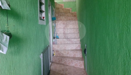 Sobrado à venda com 6 quartos em Horto, São Paulo, SP