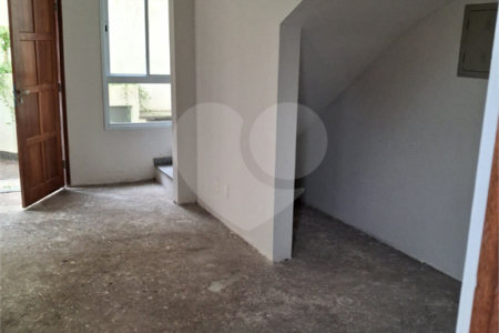 Casa à venda com 3 quartos, sendo 1 suíte, no condomínio Residencial Vila de Motalegre, São Paulo - SP