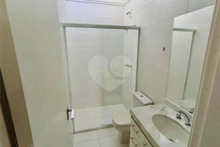Casa à venda com 3 quartos, sendo 1 suíte, no condomínio Residencial Rio Preto Village, Atibaia - SP