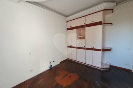 Apartamento à venda com 4 quartos, sendo 2 suítes, em Vila Gomes Cardim, São Paulo, SP