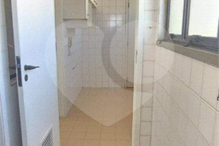 Apartamento à venda com 3 quartos, sendo 1 suíte, em Pinheiros, São Paulo, SP