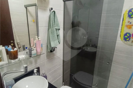 Sobrado à venda com 3 quartos, sendo 1 suíte, em Cidade Continental, São Paulo, SP