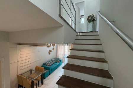 Apartamento com 2 dormitórios à venda, 78 m² por R$ 640.000,00 - Gonzaga - Santos/SP