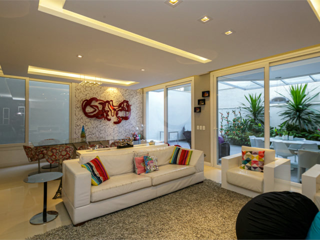 Casa à venda com 3 suítes no condomínio Modigliani, São Paulo - SP