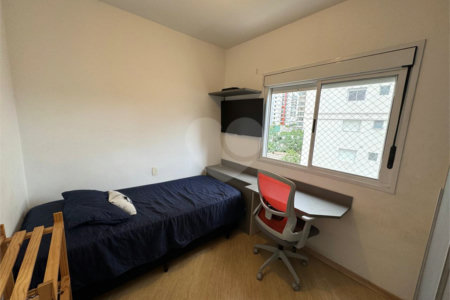 Apartamento à venda com 3 quartos, sendo 1 suíte, em Vila Gilda, Santo André, SP