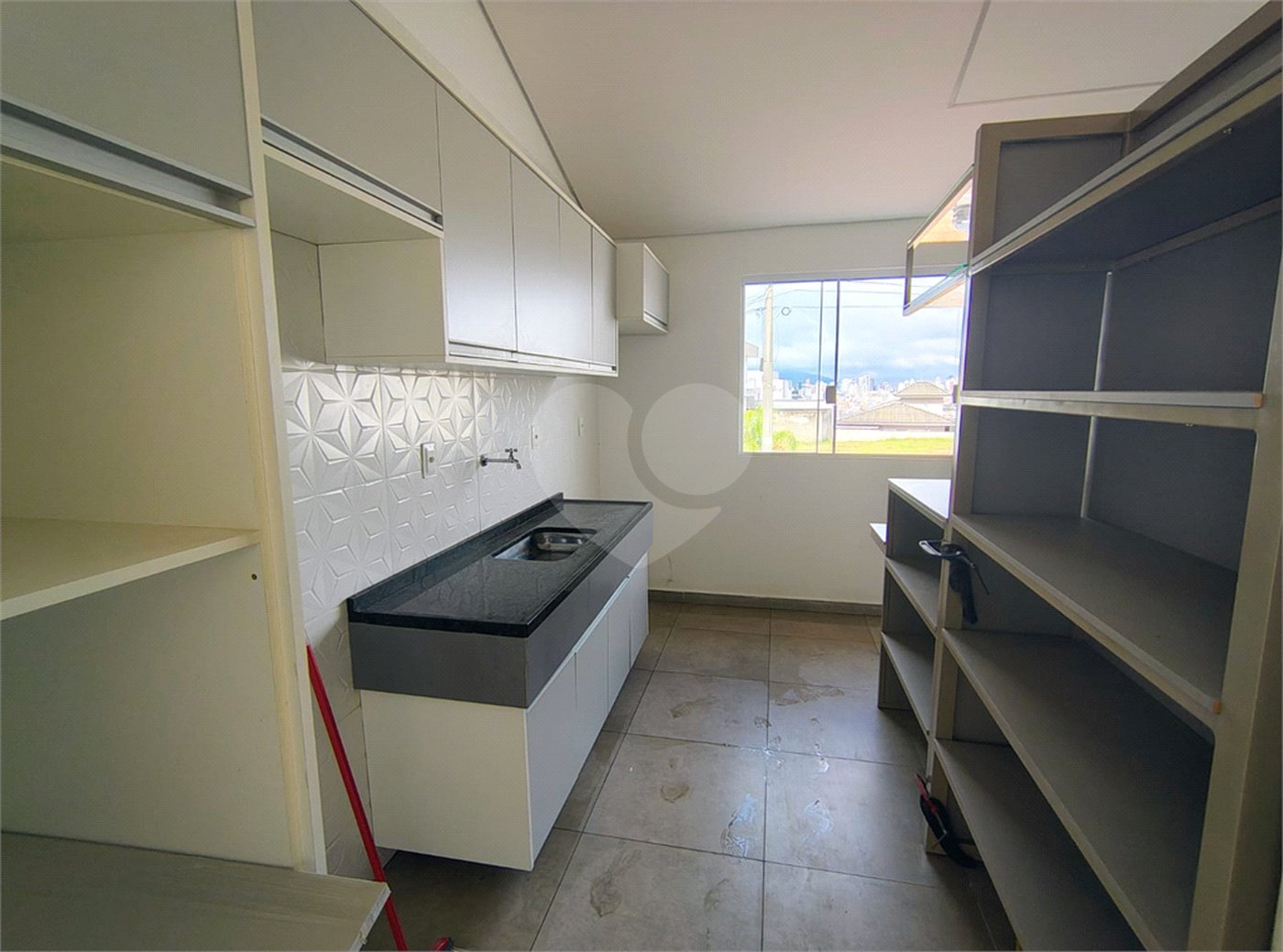 Casa à venda com 3 quartos, sendo 1 suíte, no condomínio Residencial Panorama- Jundiai, Jundiaí - SP