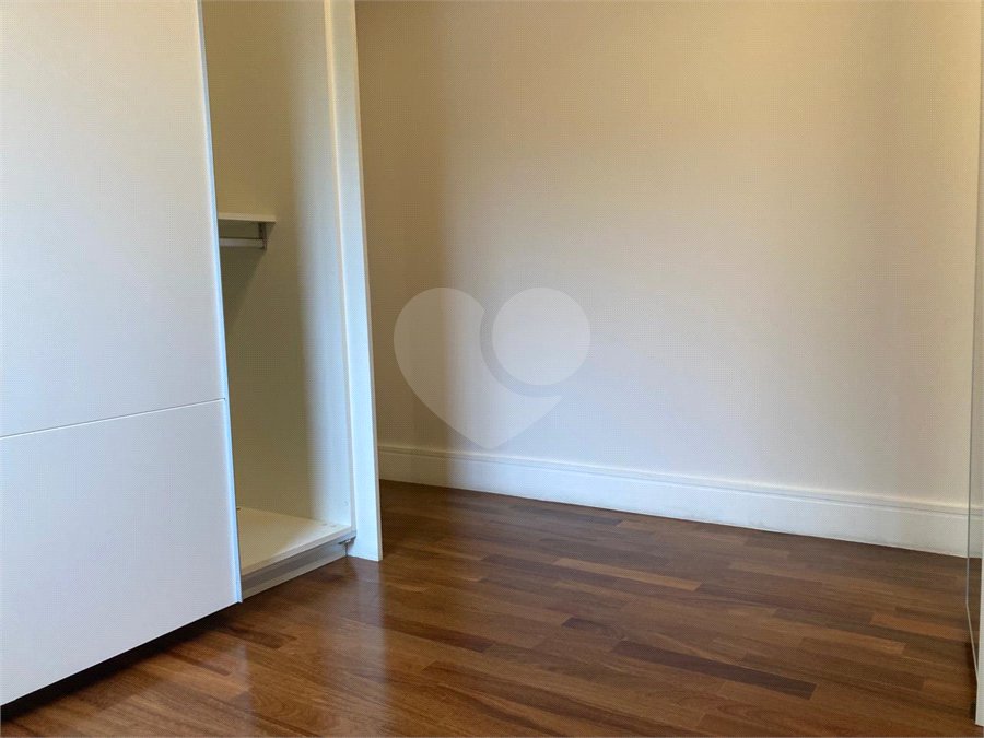 Apartamento para alugar com 3 suítes em Granja Julieta, São Paulo, SP
