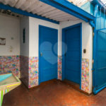 Casa à venda em Moema de 280m² com 4 dormitórios, sendo 1 suíte e 2 vagas de garagem.