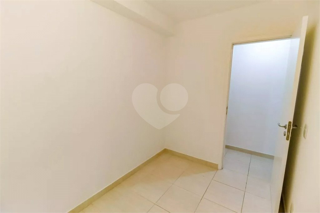 Apartamento à venda com 3 quartos, sendo 1 suíte,  em Lar São Paulo, São Paulo, SP