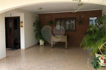 Casa à venda com 3 suítes em Parque Campolim, Sorocaba, SP