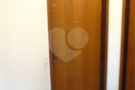 Apartamento à venda com 3 quartos, sendo 1 suíte, em Vila Oliveira, Mogi das Cruzes, SP