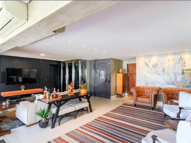 Apartamento à venda com 3 suítes em Granja Julieta, São Paulo, SP