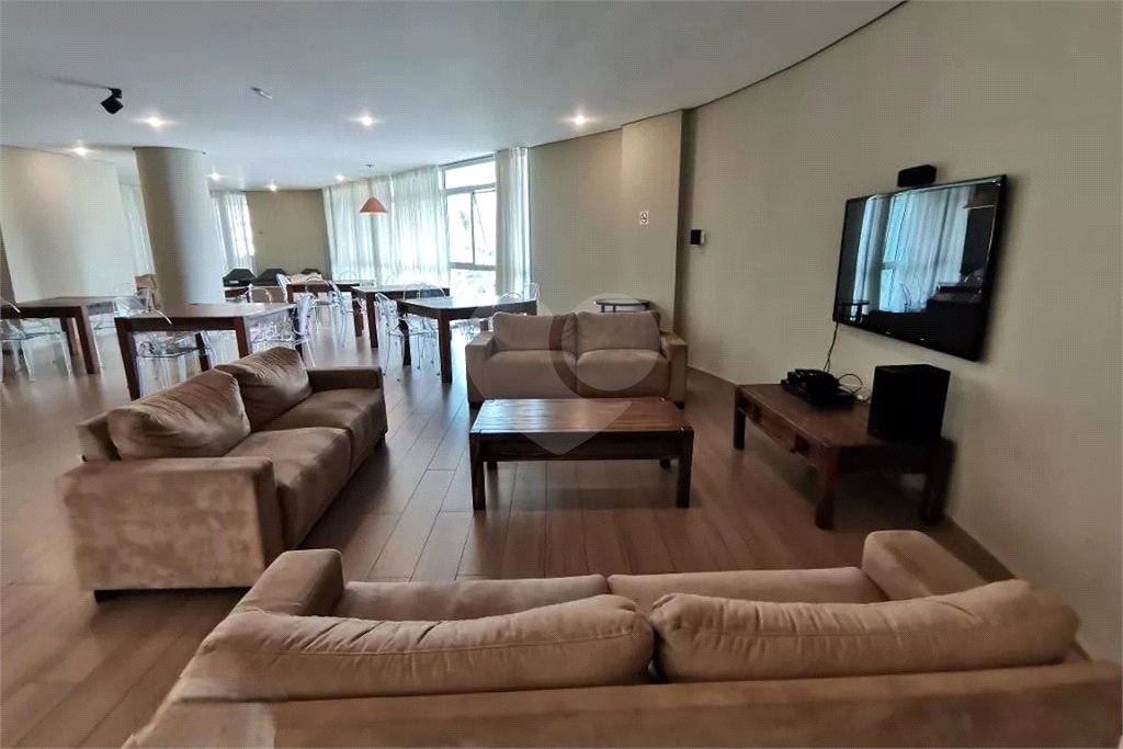 Apartamento à venda com 3 quartos, sendo 1 suíte, em Vila Suzana, São Paulo, SP