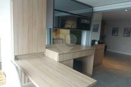 Apartamento à venda com 3 quartos, sendo 1 suíte, em Barra Funda, São Paulo, SP