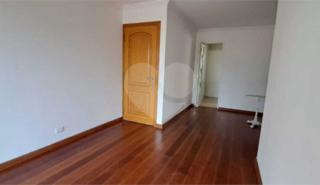 Apartamento à venda com 2 quartos em Santo Amaro, São Paulo, SP