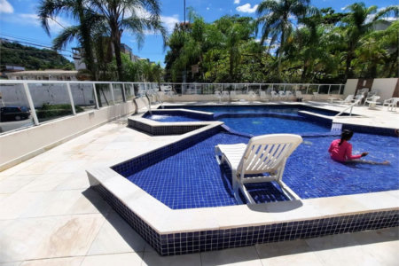 Apartamento com 2 dormitórios à venda, 65 m² por R$ 424.000,00 - Vila Júlia - Guarujá/SP