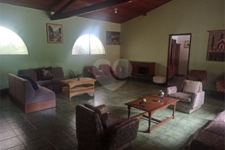 Sítio à venda com 9 quartos, sendo 5 suítes, em Portão, Atibaia, SP