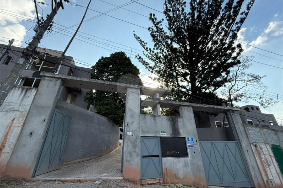 Casa à venda com 3 suítes no condomínio Residencial Floresta, São Paulo - SP