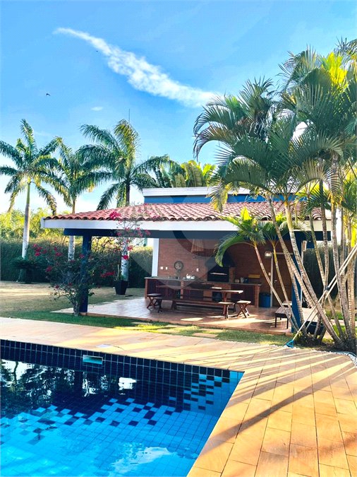 Casa à venda com 4 suítes no condomínio Residencial Vale das Laranjeiras, Indaiatuba - SP