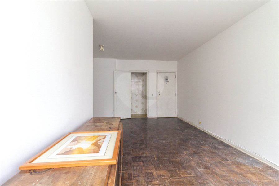 Apartamento à venda com 3 quartos, sendo 1 suíte, em Jardim América, São Paulo, SP