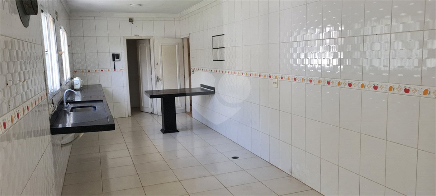 Casa à venda com 5 suítes em Roseira, Mairiporã, SP