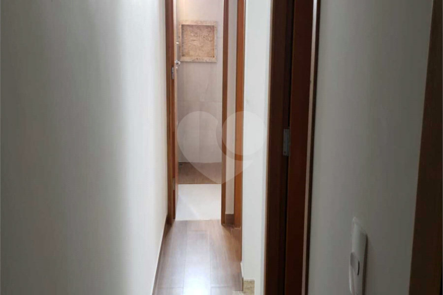 Sobrado à venda com 3 quartos, sendo 1 suíte, em Vila Romero, São Paulo, SP