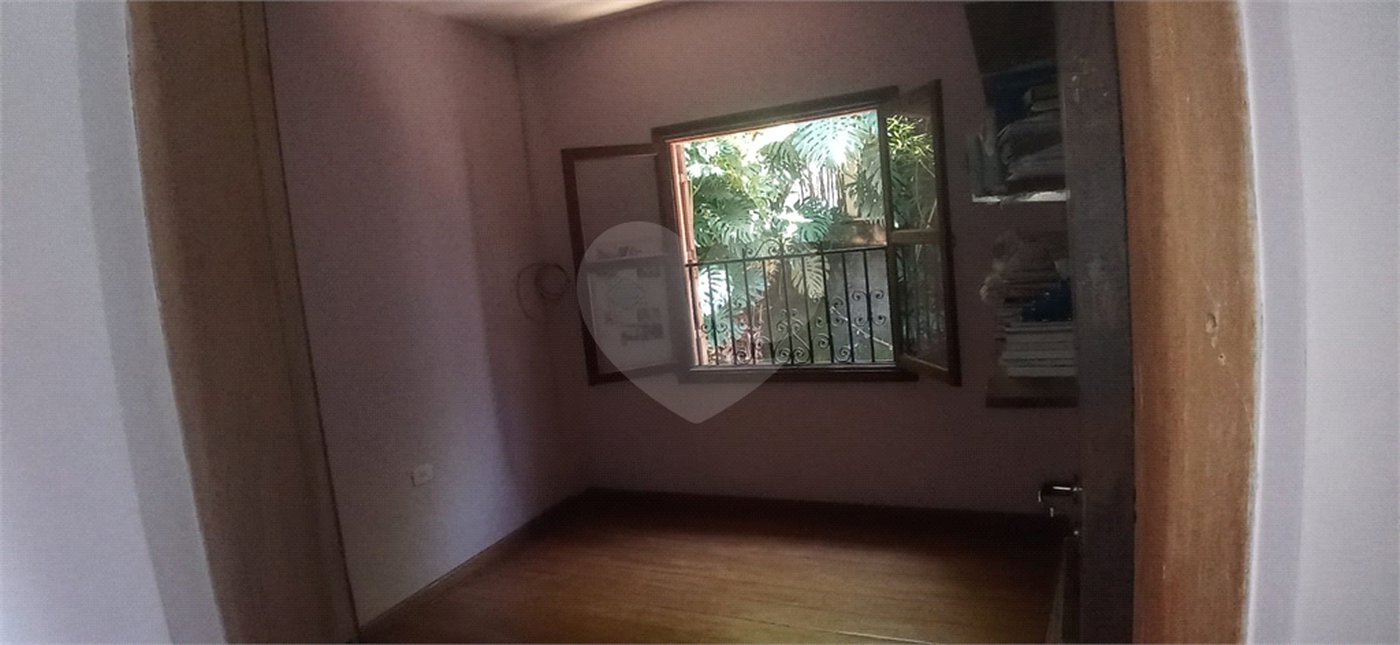 Casa à venda com 5 quartos, sendo 1 suíte, em Roseira, Mairiporã, SP