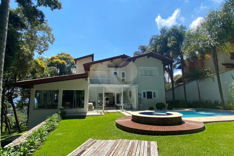 Casa à venda com 4 suítes em Serra da Cantareira, Mairiporã, SP