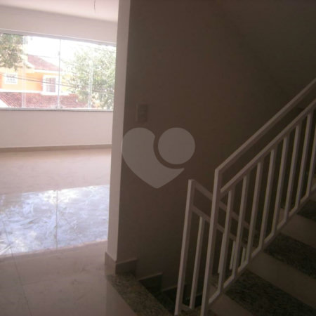 Casa à venda com 2 suítes em Jardim Odete, São Paulo, SP