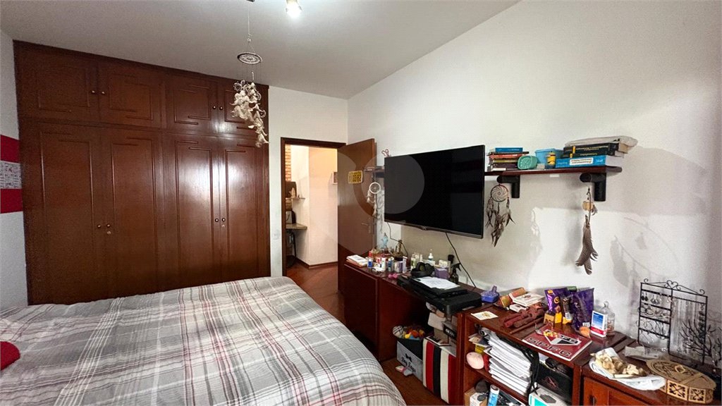 Casa à venda com 5 quartos, sendo 2 suítes,  no condomínio Village D'avignon, Sorocaba - SP