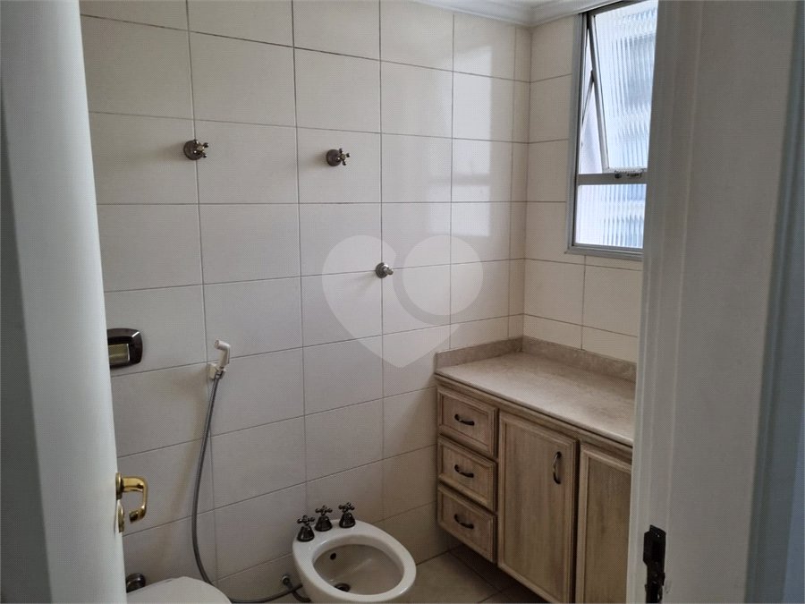 Apartamento à venda ou para alugar com 3 quartos, sendo 1 suíte, em Moema, São Paulo, SP